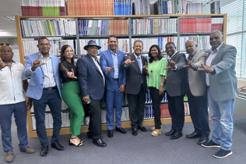 Renuncia diputado más votado estremece al PLD en los Alcarrizos