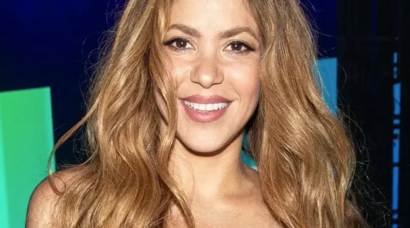 Shakira “la más bella del 2023”