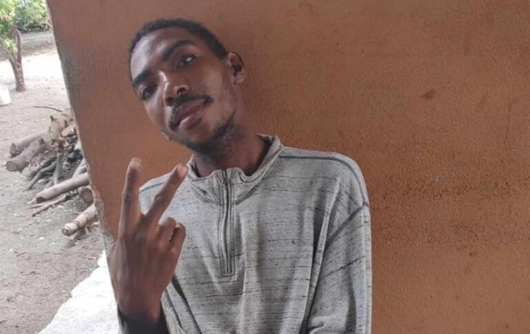 Hijo mata a su madre de un machetazo en Sabana Yegua, Azua