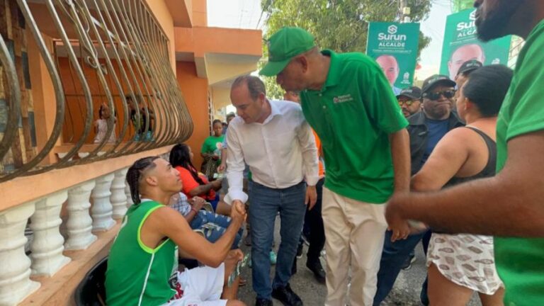 Denuncia Alcaldía SDE compra camiones «malos» y cambia marca