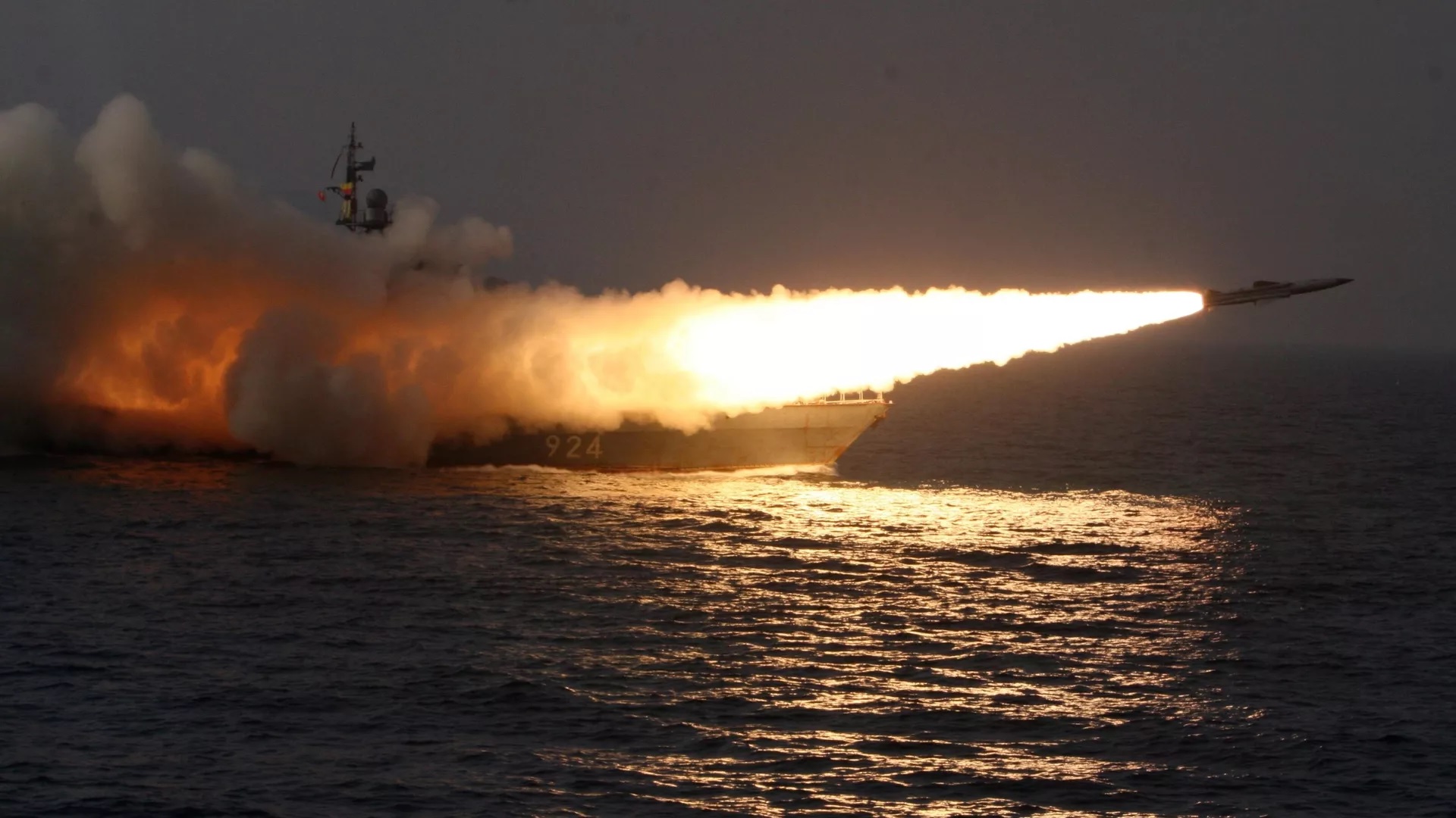 Rusia lanza misiles en represalia por atentado puente de Crimea