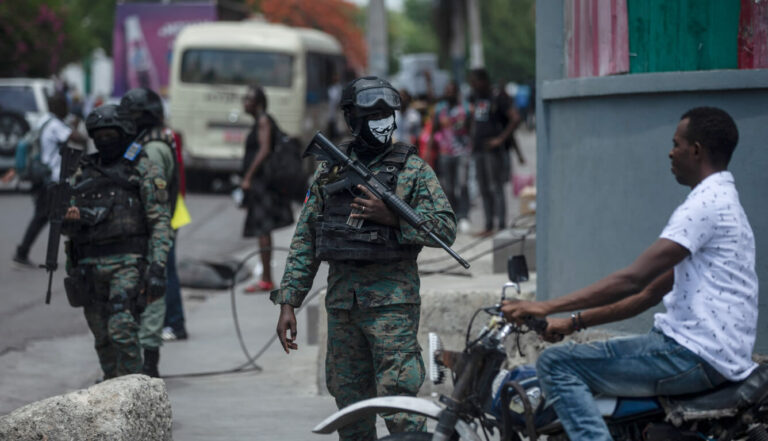 68 por ciento de haitianos apoya despliegue de tropas militares