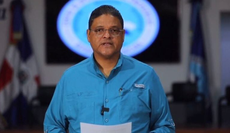 COE informa ciclón tropical Franklin ya se dirige hacia la República Dominicana