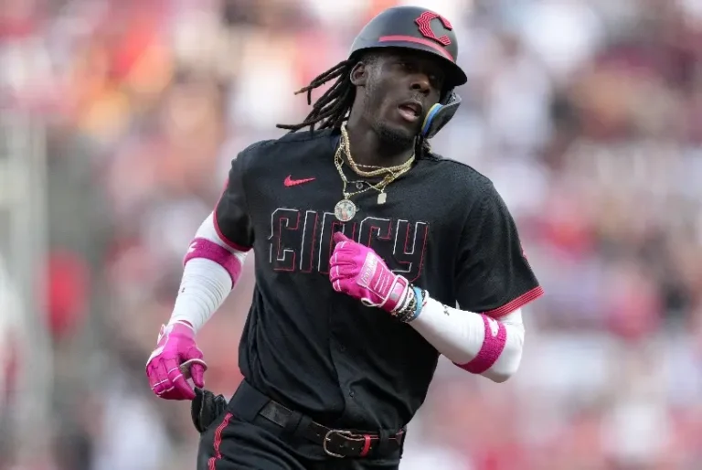 Elly De La Cruz dispara jonrón en revés Rojos