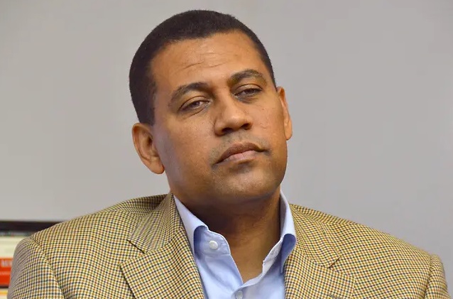 Guido Gómez advierte en el PRM hay que cambiar de jinete, no de caballo