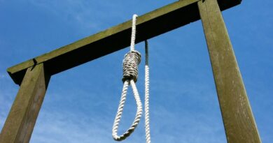 Irán ejecuta a cinco presos; suman más de 400 ajusticiados en lo que va de año
