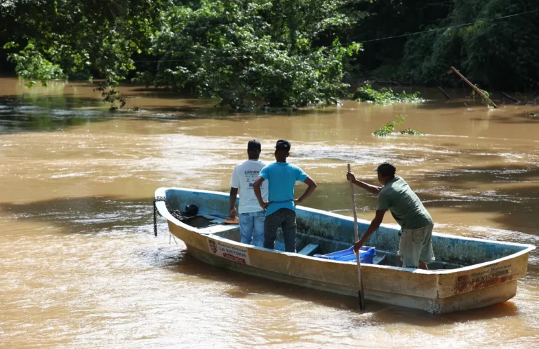 Localidades aisladas desde hace una semana Santo Domingo Norte