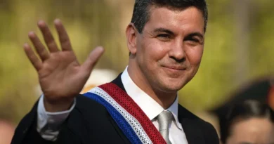 Santiago Peña asume como nuevo presidente Paraguay