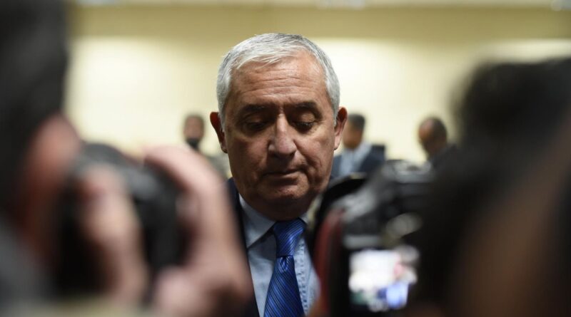 GUATEMALA: Condenan a 8 años de cárcel al expresidente Otto Pérez