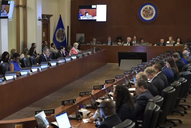 OEA dice democracia de Guatemala está riesgo