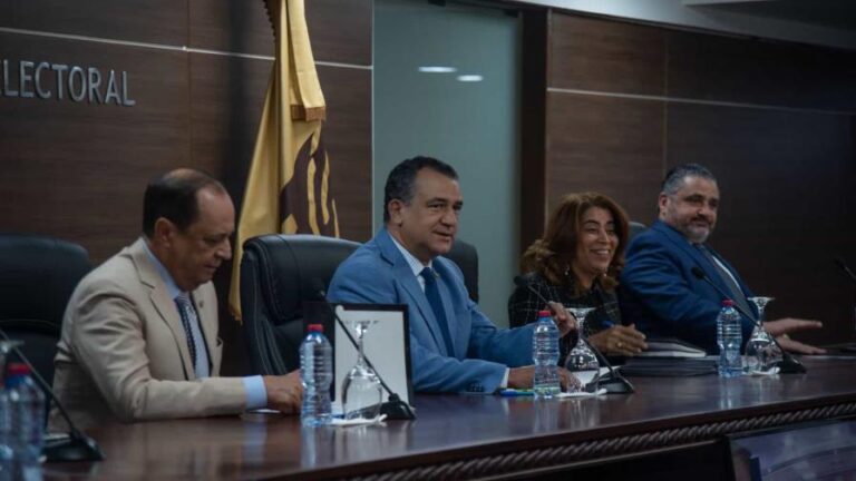 Partidos y JCE buscarán hoy salida al proselitismo en campaña