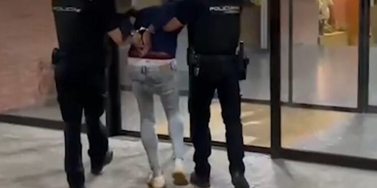 MADRID: Detienen dominicano acusado de asesinar a una mujer