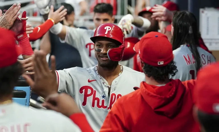 Johan Rojas despacha jonrón en triunfo Filis sobre Bravos