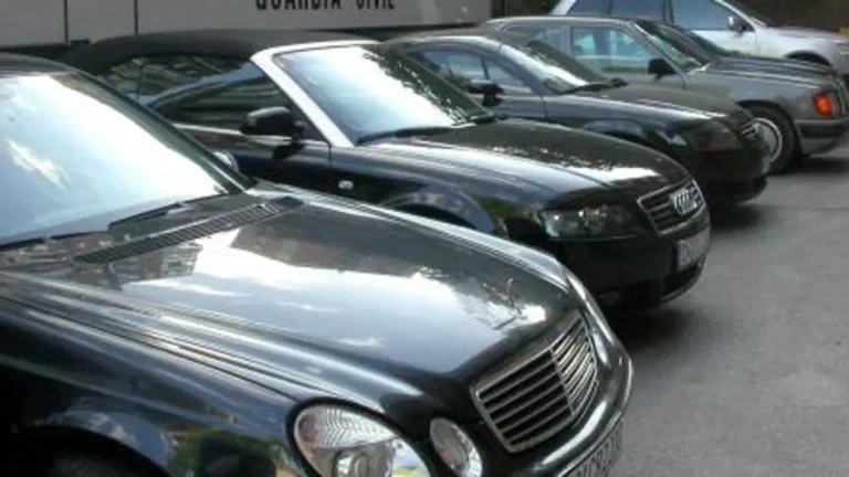 Detenidos 13 miembros de una banda que traficaba con coches robados entre Europa y África