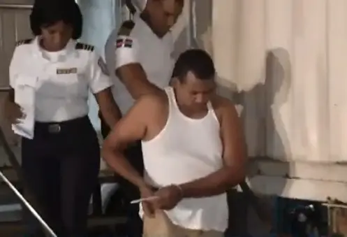 Tribunal conocerá el viernes coerción a agente de Migración acusado de violar haitiana en el AILA