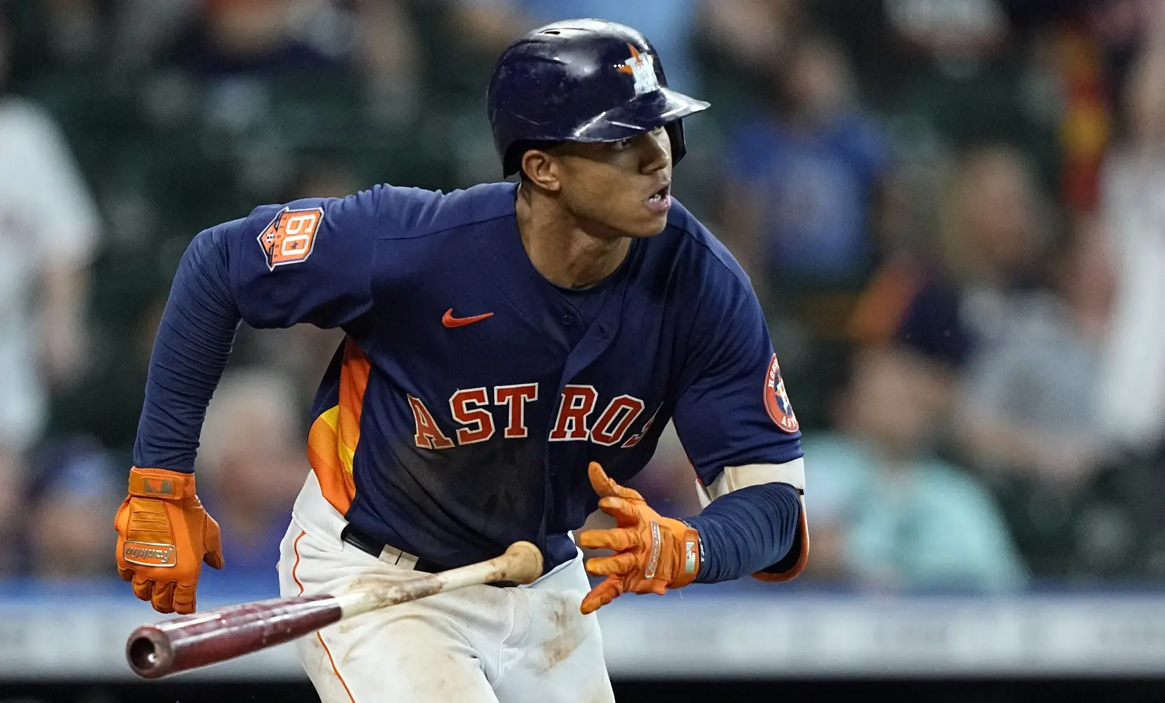 Peña pega doble y sencillo en derrota de los Astros