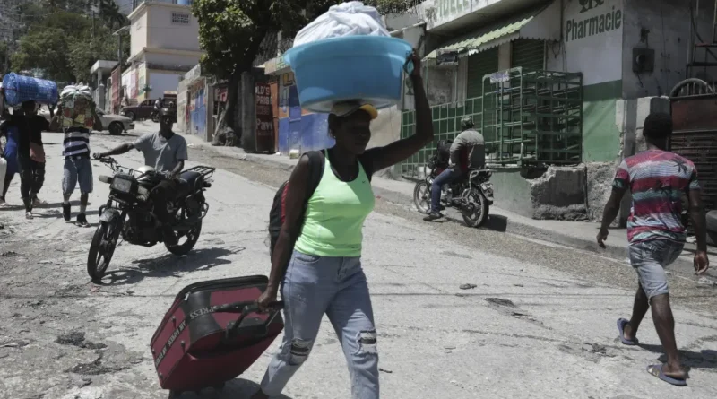 Haitianos acogen envío fuerzas contra bandas
