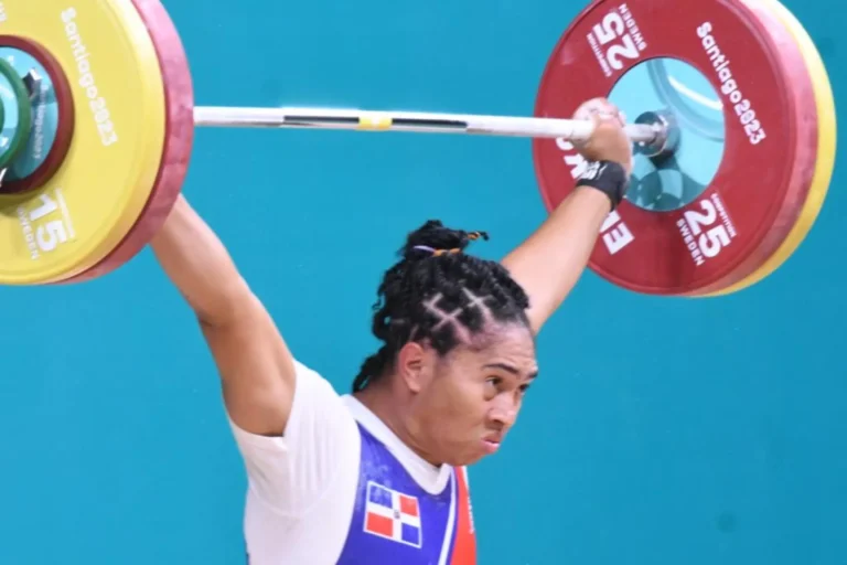 ¡Mejía y Pigozzi! aportan dos platas en Pesas y Esquí.