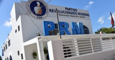 PRM presenta lista de candidatos senatoriales de otras 9 provincias