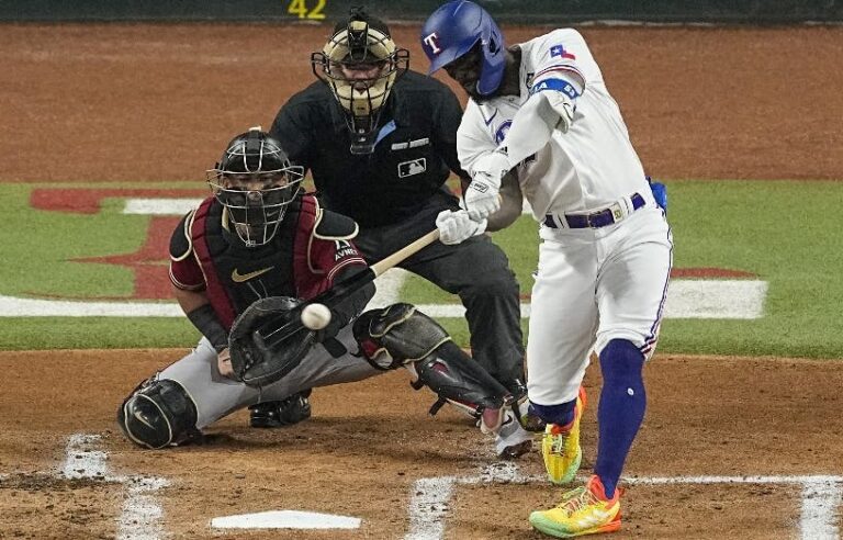 Texas pica delante en Serie Mundial