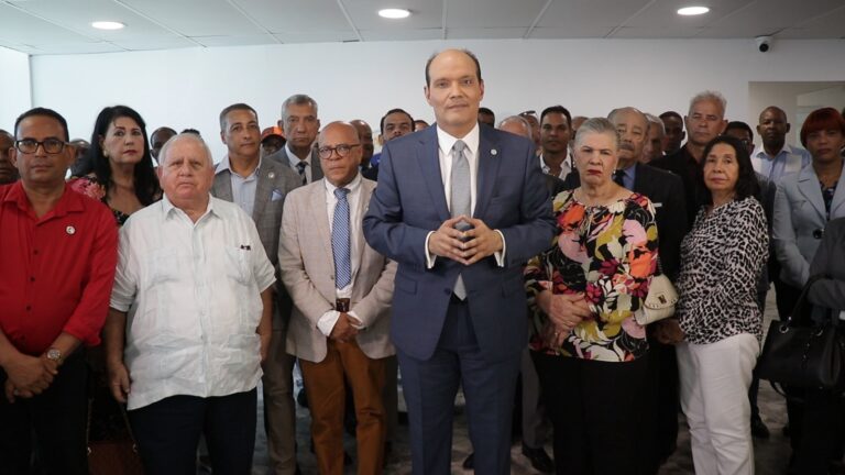 Nieto Trujillo oficializa candidatura presidencial para elecciones 2024