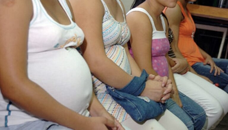 Unicef alerta sobre hecho de que en RD el 20 % de niñas tiene hijos