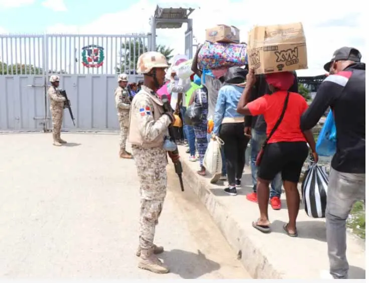 100 mil haitianos han salido voluntariamente de RD, según Ito Bisonó