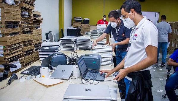 JCE autoriza uso de laptops en colegios electorales comicios 2024