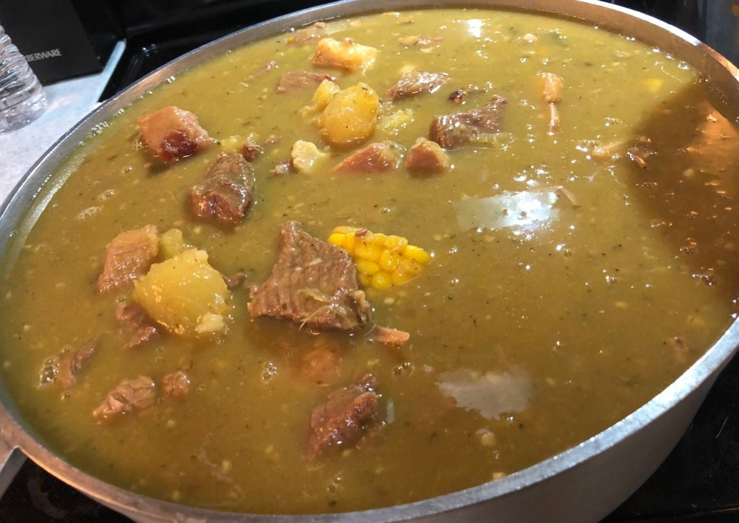 Dominicanos buscarán récord Guinness con sancocho en SDE