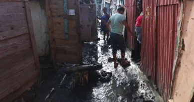 Brote de cólera sube; Salud asiste zonas inundadas