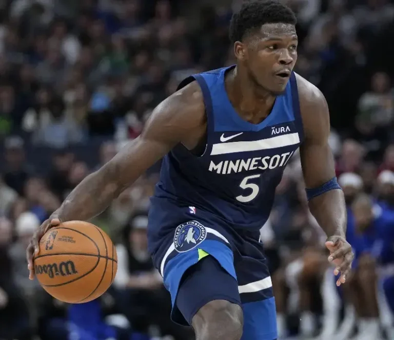 Edwards quiere ser primer atleta en jugar NBA y NFL