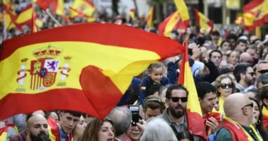 Miles españoles contra amnistía a los catalanes