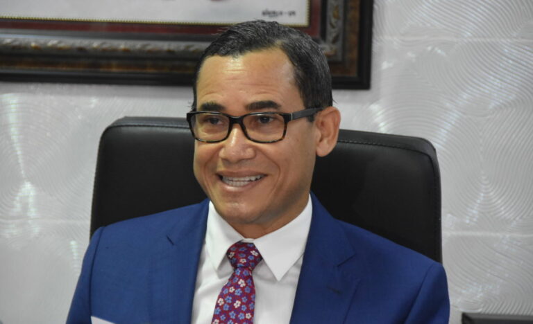 Olivares confirma candidatura a alcaldía del DN por el PRM fue reservada para Carolina Mejía