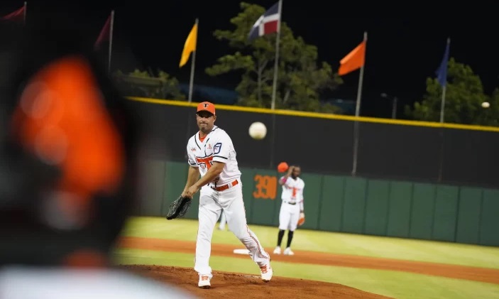 Toros complican situación Aguilas; Gigantes y Leones dan palizas