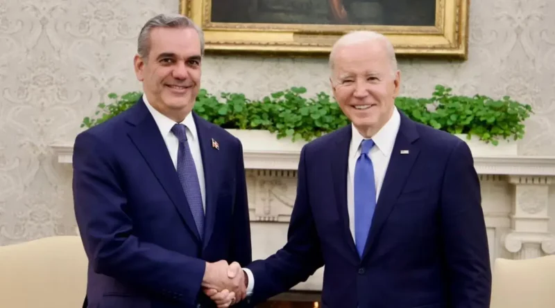 Biden y Abinader exhiben sintonía en una reunión centrada en Haití