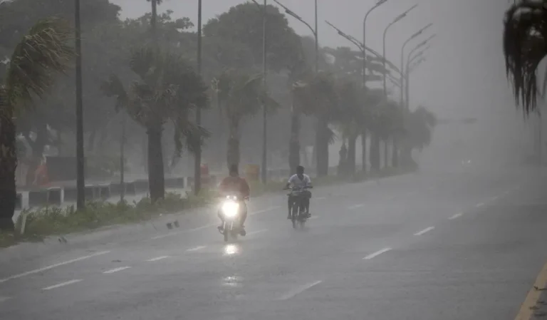 COE sube a 16 las provincias en alerta por vaguada