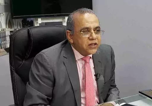 Neumólogo insiste en su llamado para que ciudadanía retome uso de las mascarillas