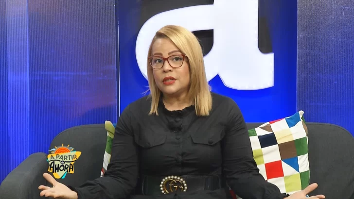 Renuncia vicepresidenta del PRD, Karen Serrata