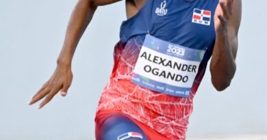 Alexander Ogando: “Iba a píe y en bola a entrenar”