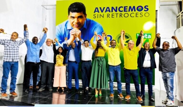 Frente Amplio proclama a Dio Astacio como su candidato a alcalde en SDE