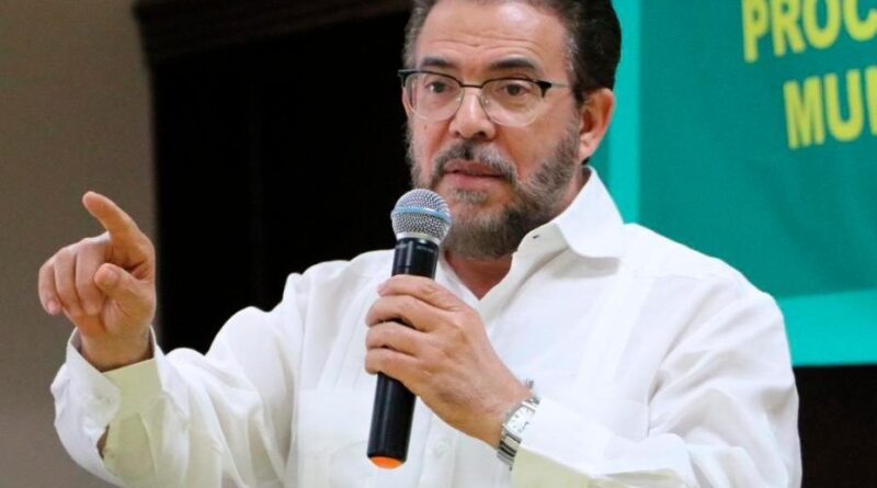 PRM aun no confirma si Guillermo Moreno será candidato a senador del Distrito Nacional
