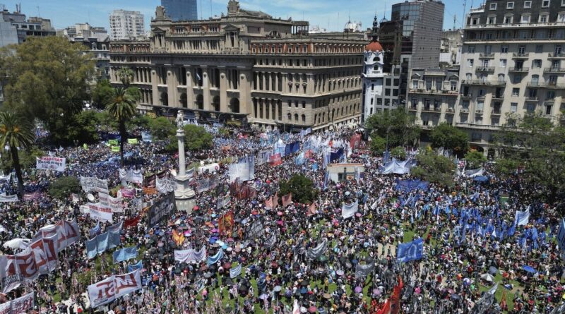 De 40.000 a 600.000 personas oscilan las cifras de asistencia a la marcha en Buenos Aires