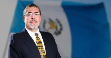 EE.UU. amenaza con suspender la cooperación con Guatemala si Arévalo no asume el poder