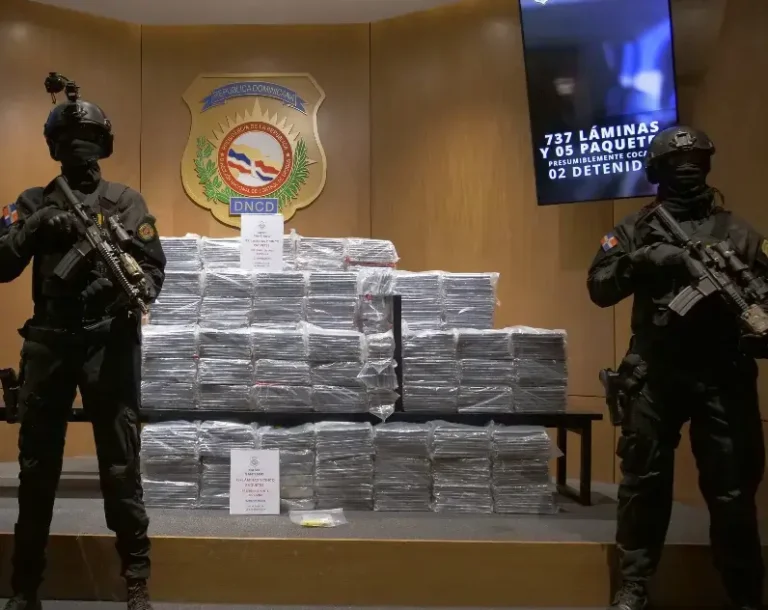 La DNCD ocupa coca y apresa a dos en Santiago