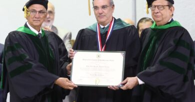 Presidente Abinader recibe Doctorado Honoris Causa