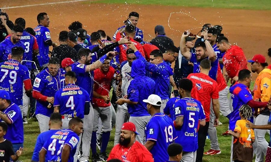 Venezuela vence a R. Dominicana y gana su primera Serie del Caribe