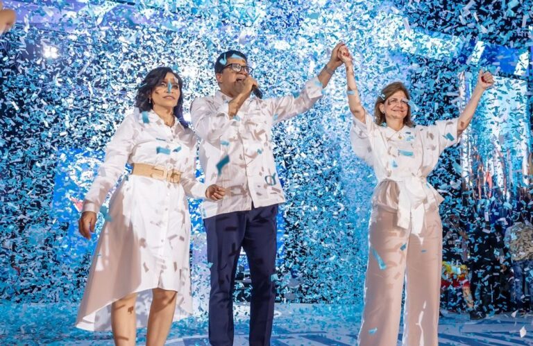 Vicepresidenta acude a cierre de campaña de candidato Dío Astacio