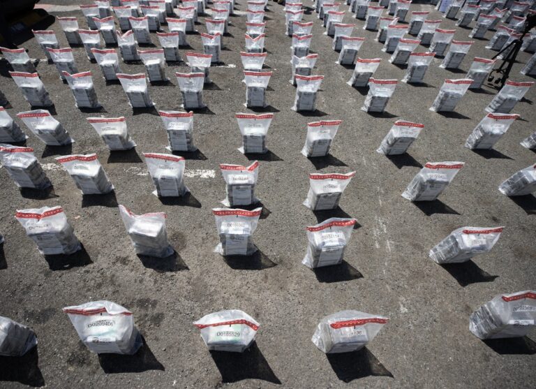 La DNCD se incauta 1.4 toneladas de cocaína en costas La Romana