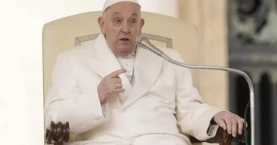 El papa pide a la Iglesia latinoamericana que trabaje ante la indiferencia a los migrantes