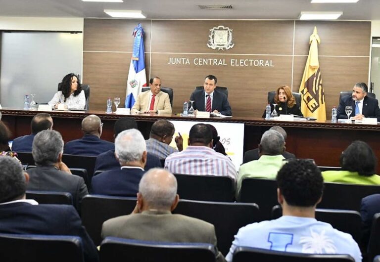 La JCE reitera petición de completivo de los fondos para partidos